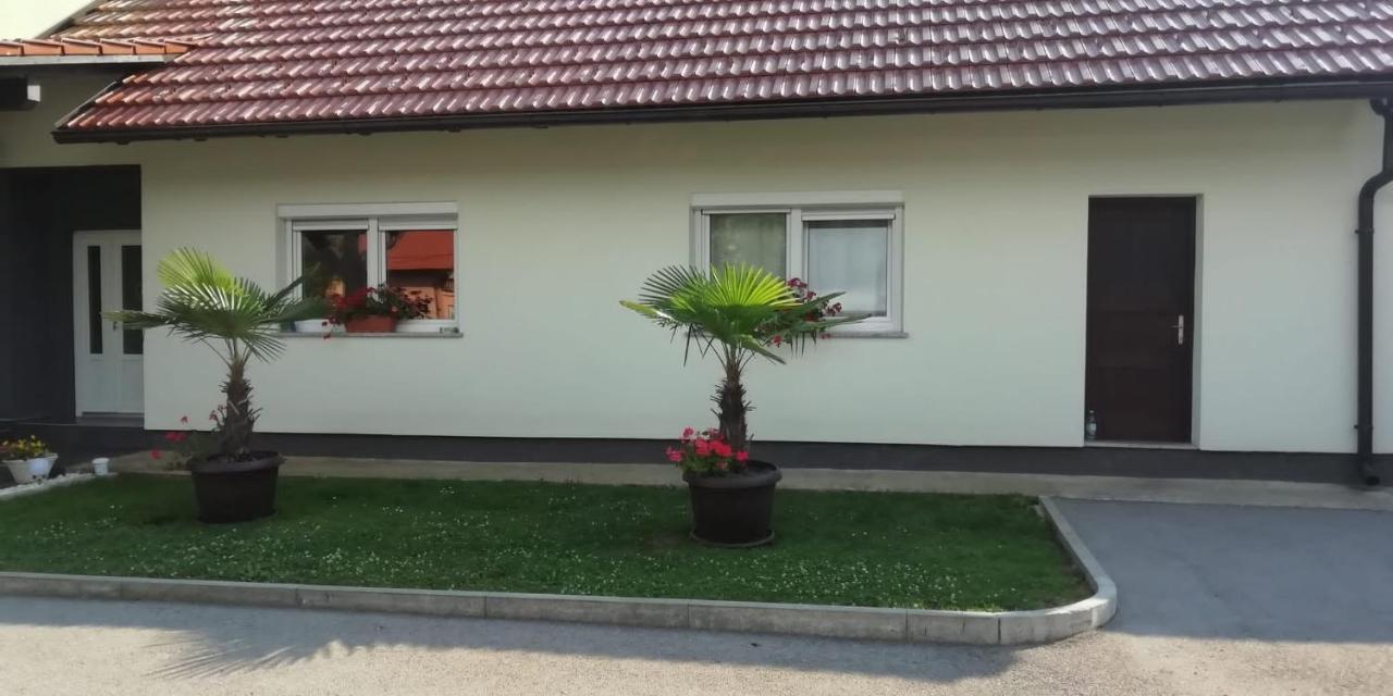 Apartman Luce Otočac Екстериор снимка